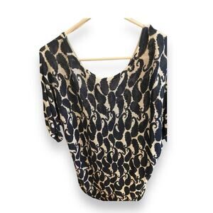 Woman's Large Talbots Paisley Linen V-Neck Back Top Classic blue and white NWT